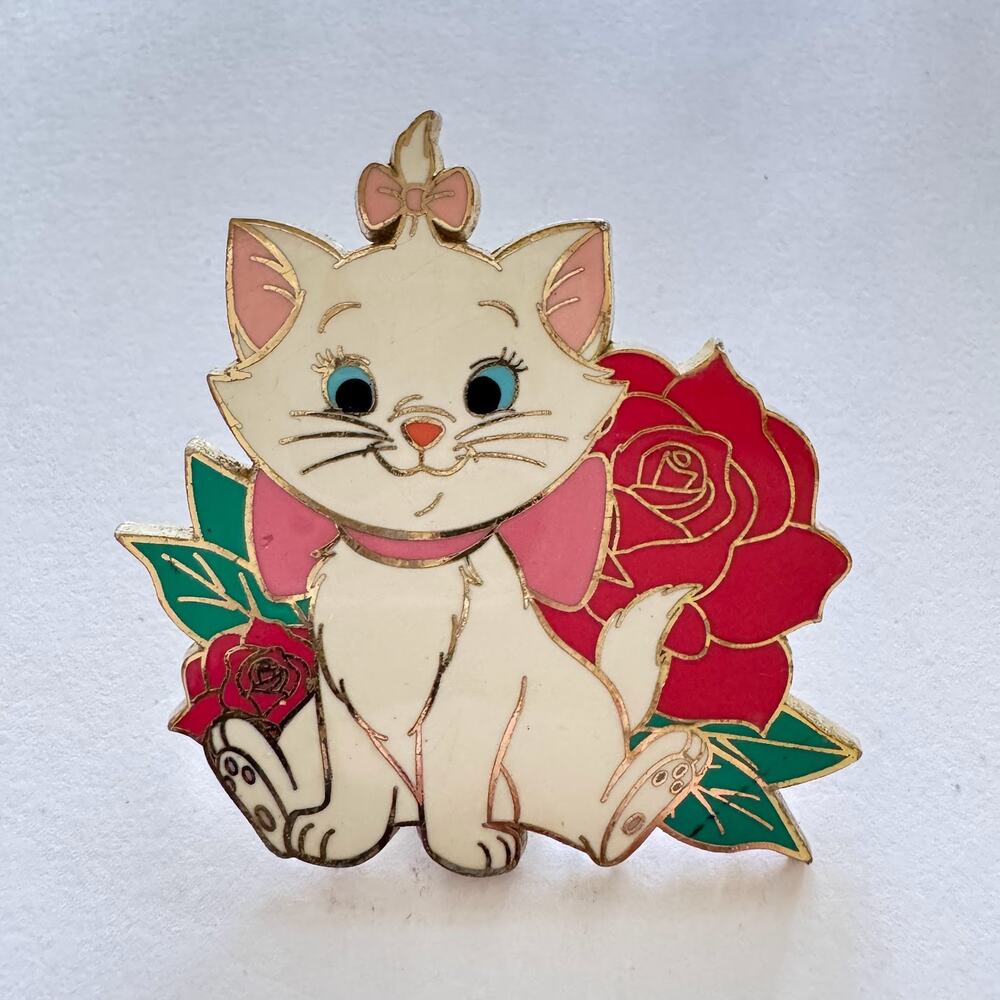 Marie Aristocats Disney Pin Red Roses Disneyland Paris Exclusive Flower Series